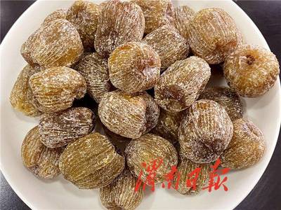 深加工后的大荔沙苑紅蘿卜身價(jià)倍增